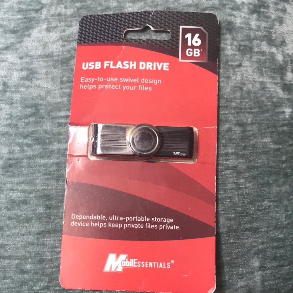 NEW 16GB USB Flash Drive